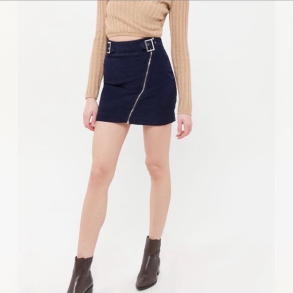 UO Harmony corduroy zip front mini skirt - Picture 9 of 9